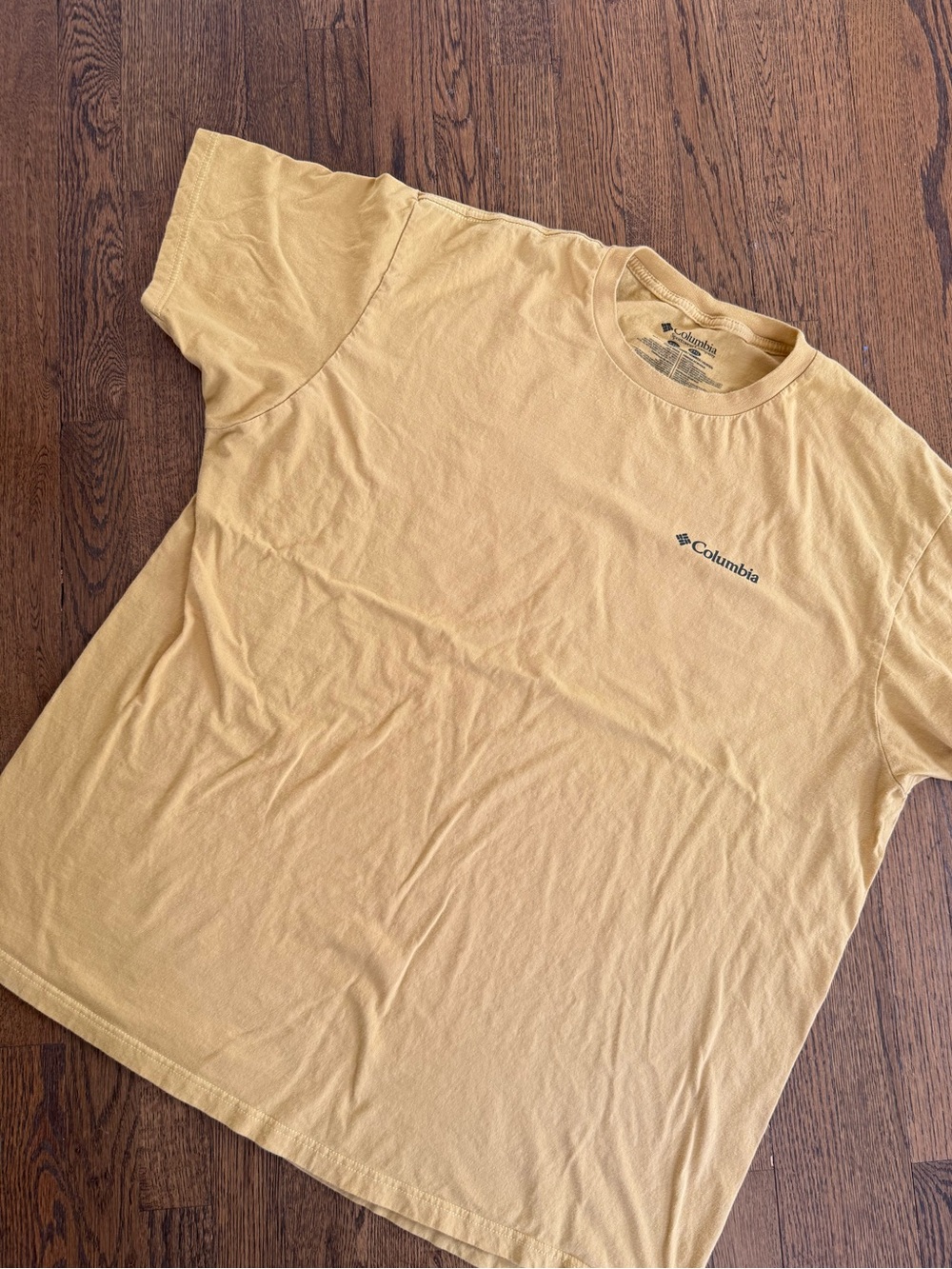Columbia Men's Short Sleeve Tee in Mustard Yellow